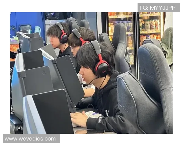 CSGO团队协作排名新突破TES战队表现引领潮流创新高 CSGO团队协作排名新突破TES战队表现引领潮流创新高